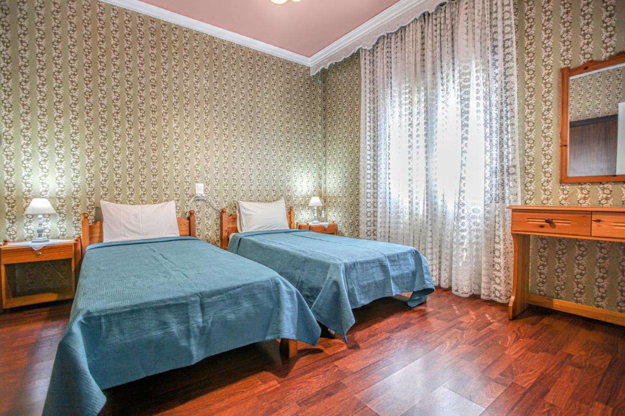 Socrates Ethnic And Traditional Home Kalampáka Luaran gambar